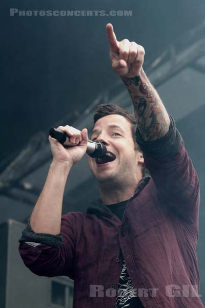 SIMPLE PLAN - 2011-08-28 - SAINT CLOUD - Domaine National - Grande Scene - 